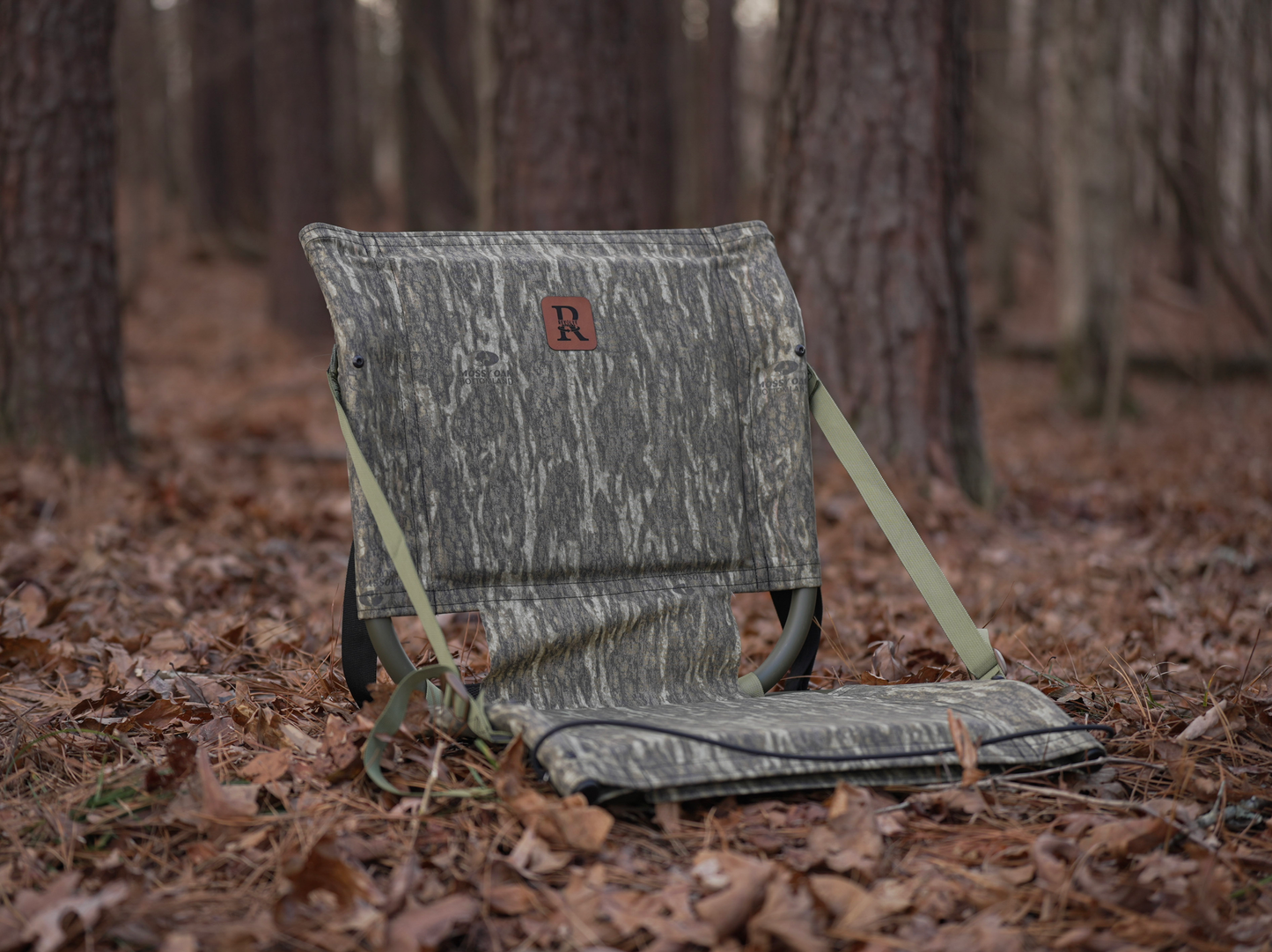 Pivoting Lay Low Seat